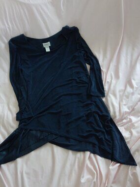 Chico’s Travelers Navy Blue Asymmetrical Hem Tunic Top Size 1